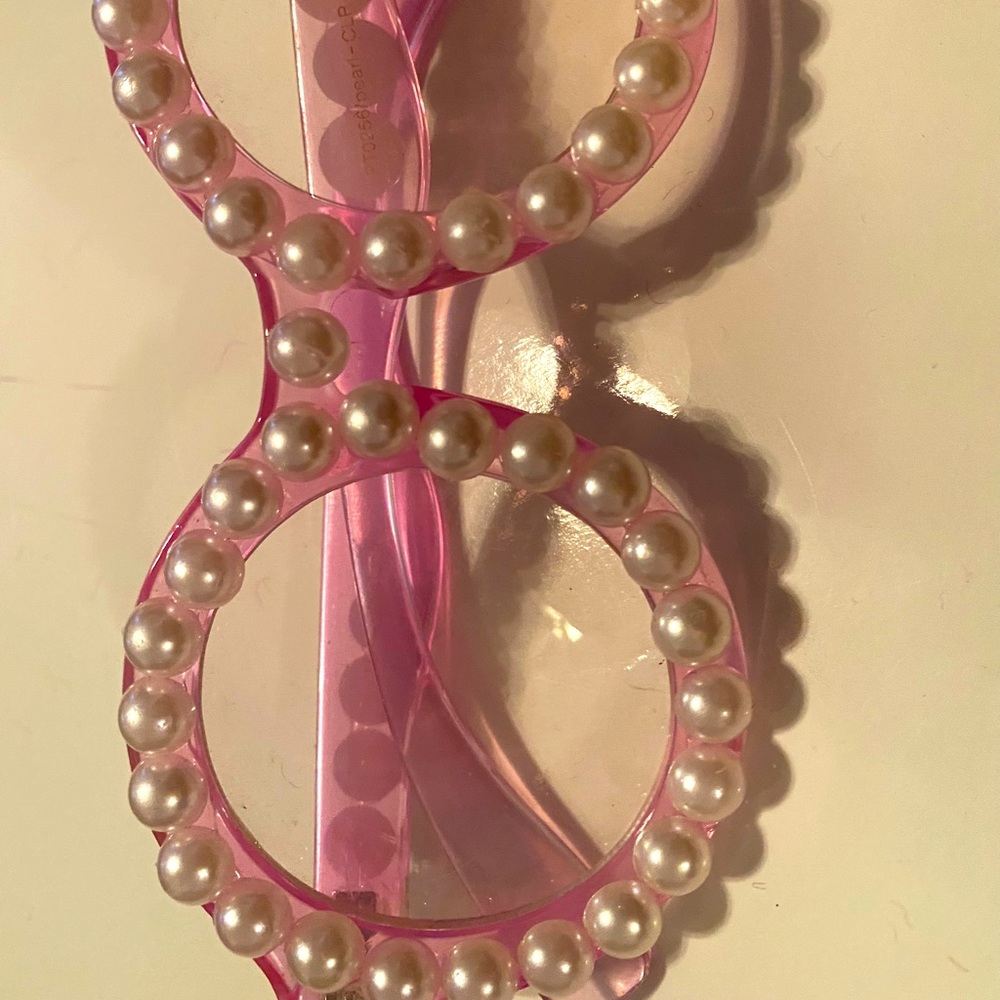 BABY BABY!!! Baby pink pastel w pearls fashion glasses